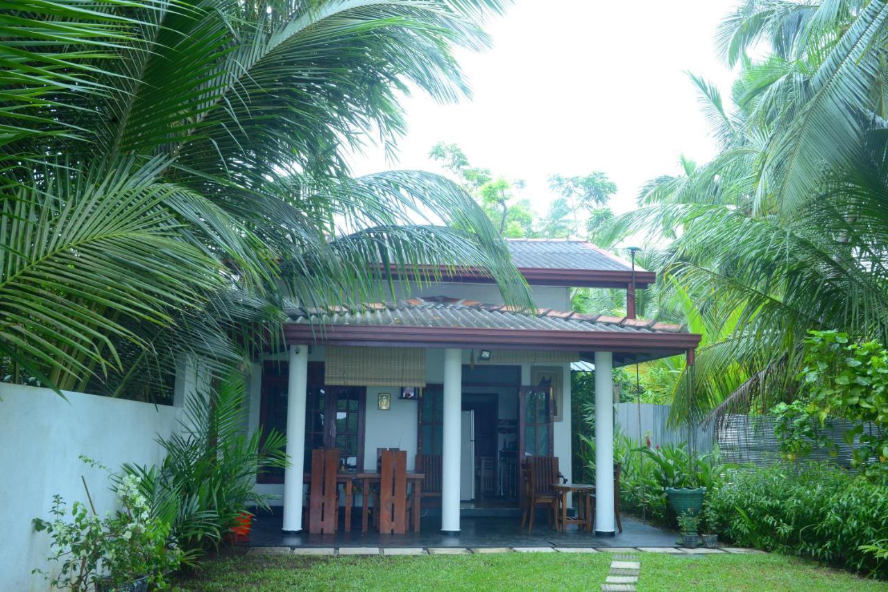 Gold Sand Resort Bentota Extérieur photo