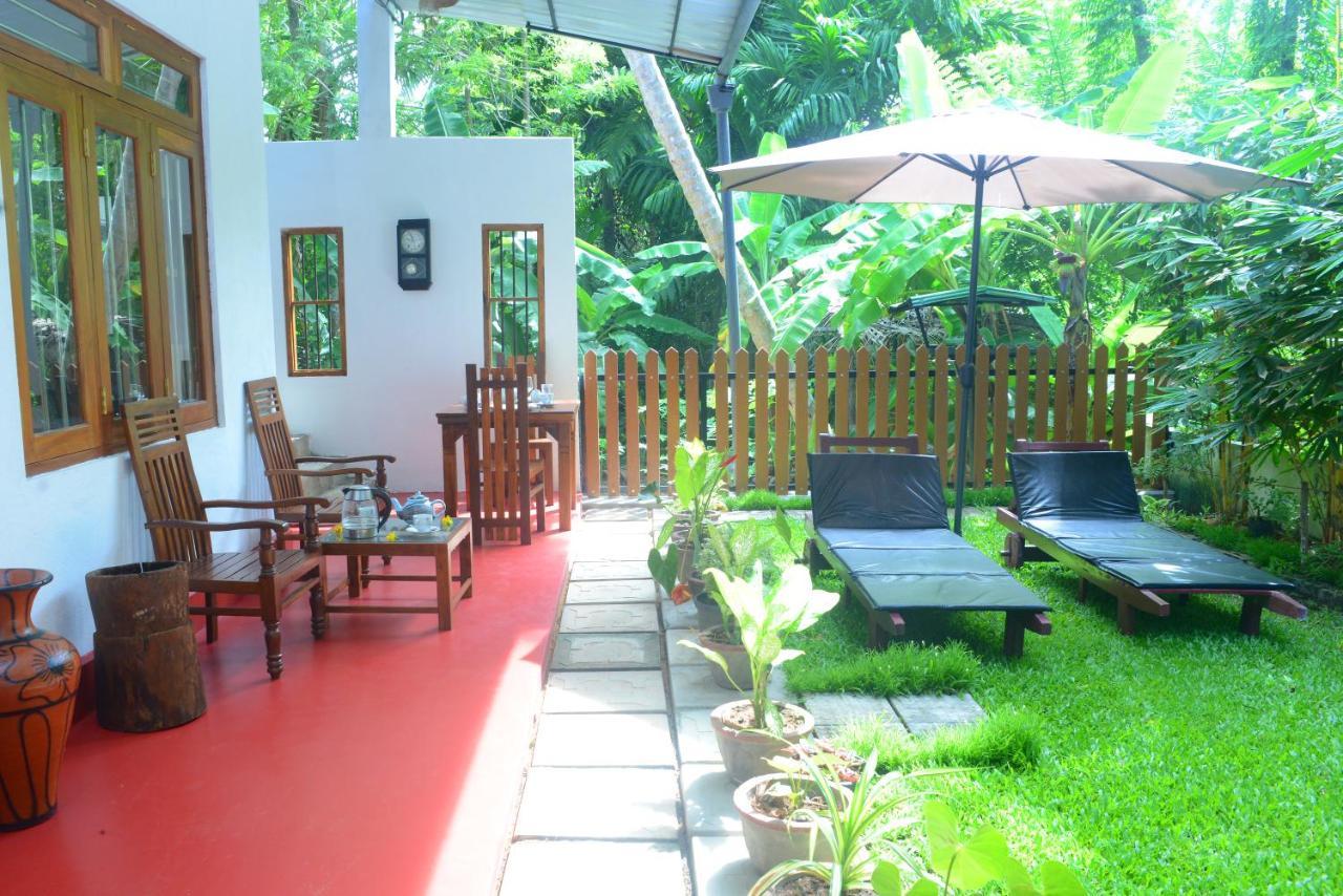 Gold Sand Resort Bentota Extérieur photo