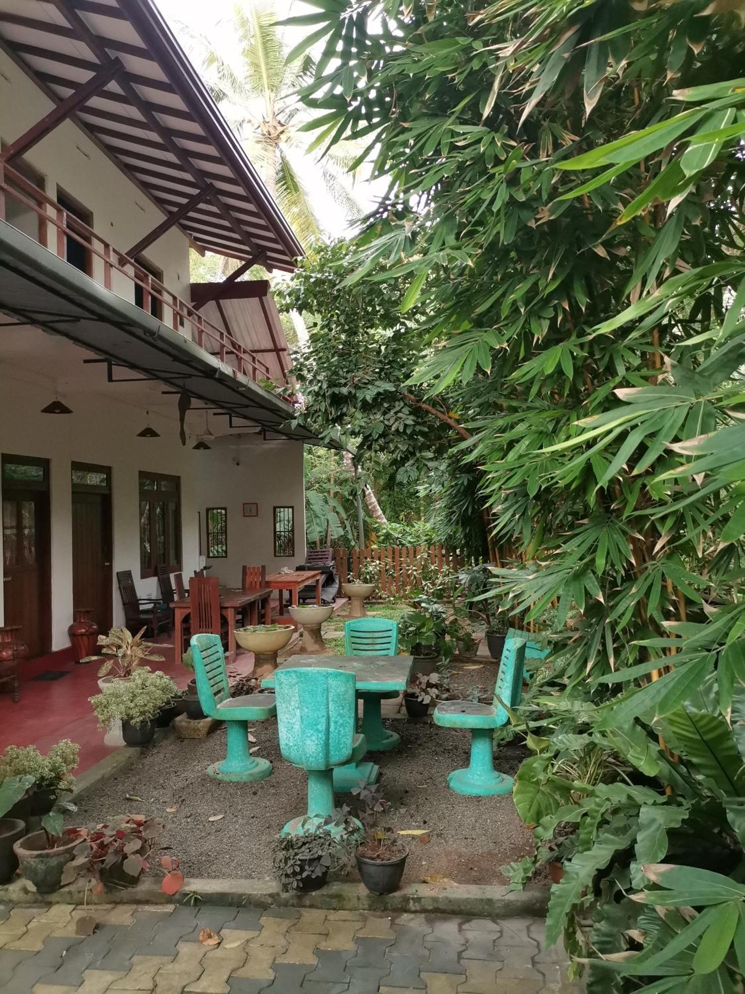 Gold Sand Resort Bentota Extérieur photo
