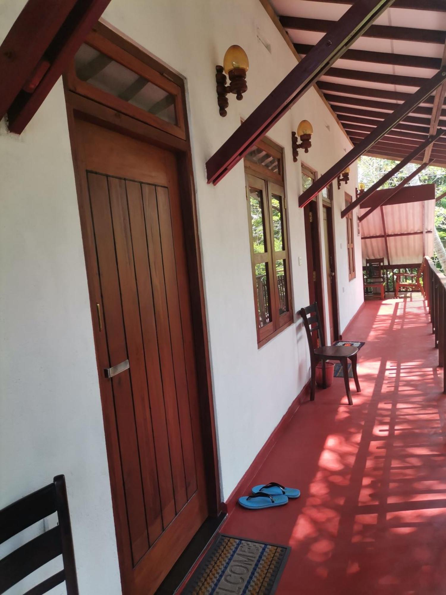 Gold Sand Resort Bentota Extérieur photo