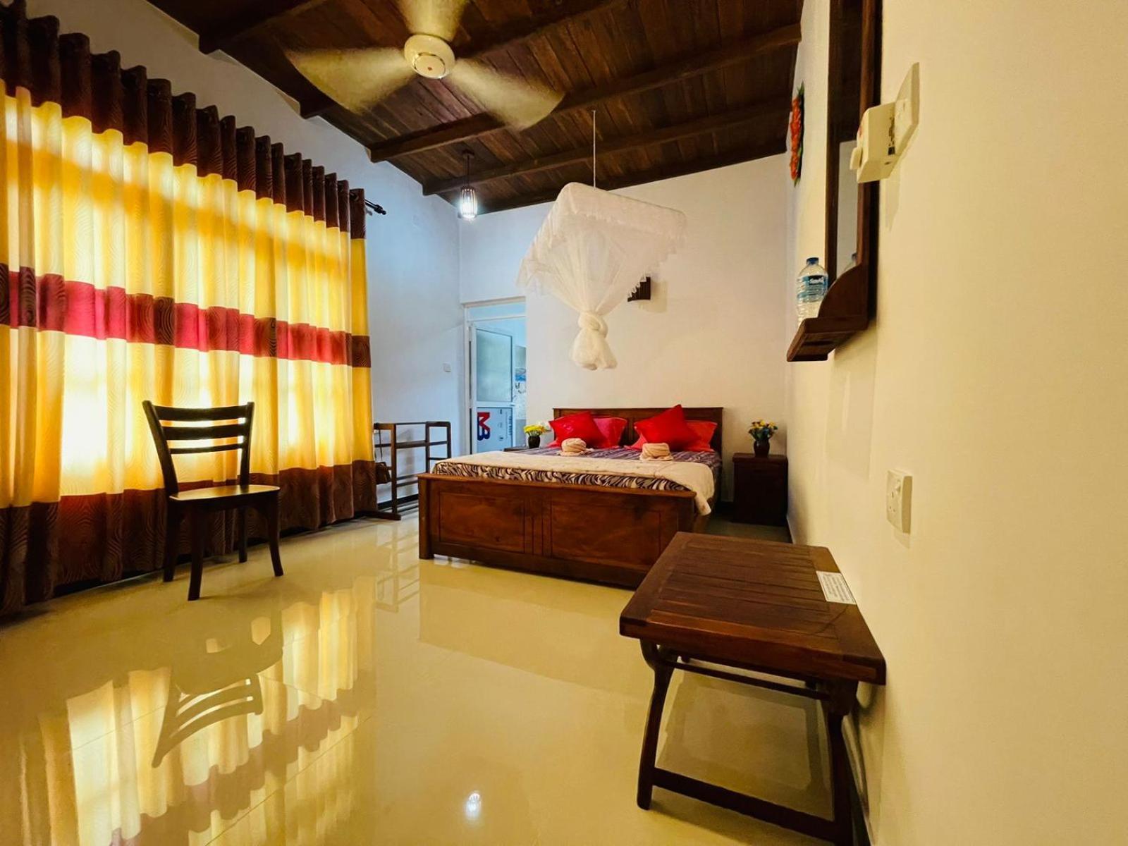 Gold Sand Resort Bentota Extérieur photo